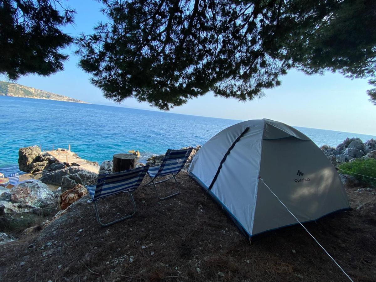 Pine Side Camp Hotel Himare Exterior foto