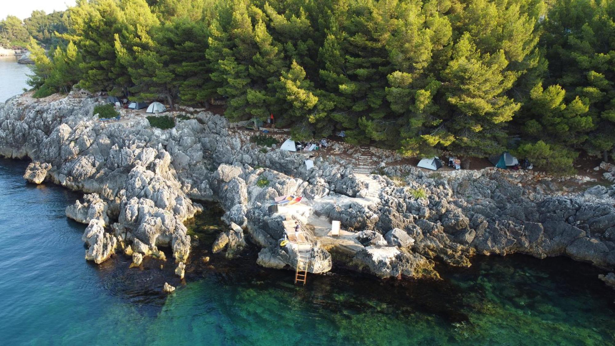 Pine Side Camp Hotel Himare Exterior foto